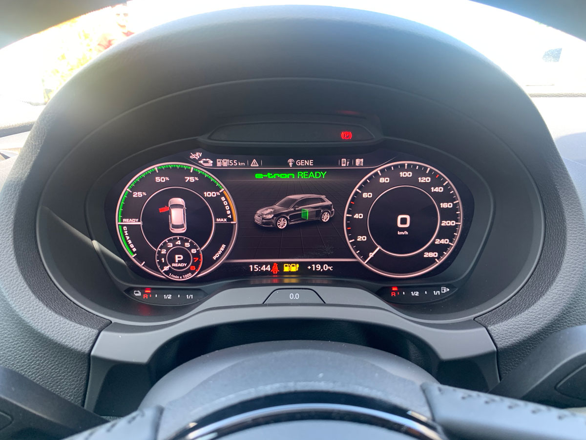 Audi A3 e-tron Virtual Cockpit