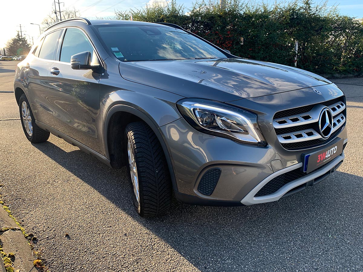 Mercedes GLA 180D BVA Inspiration