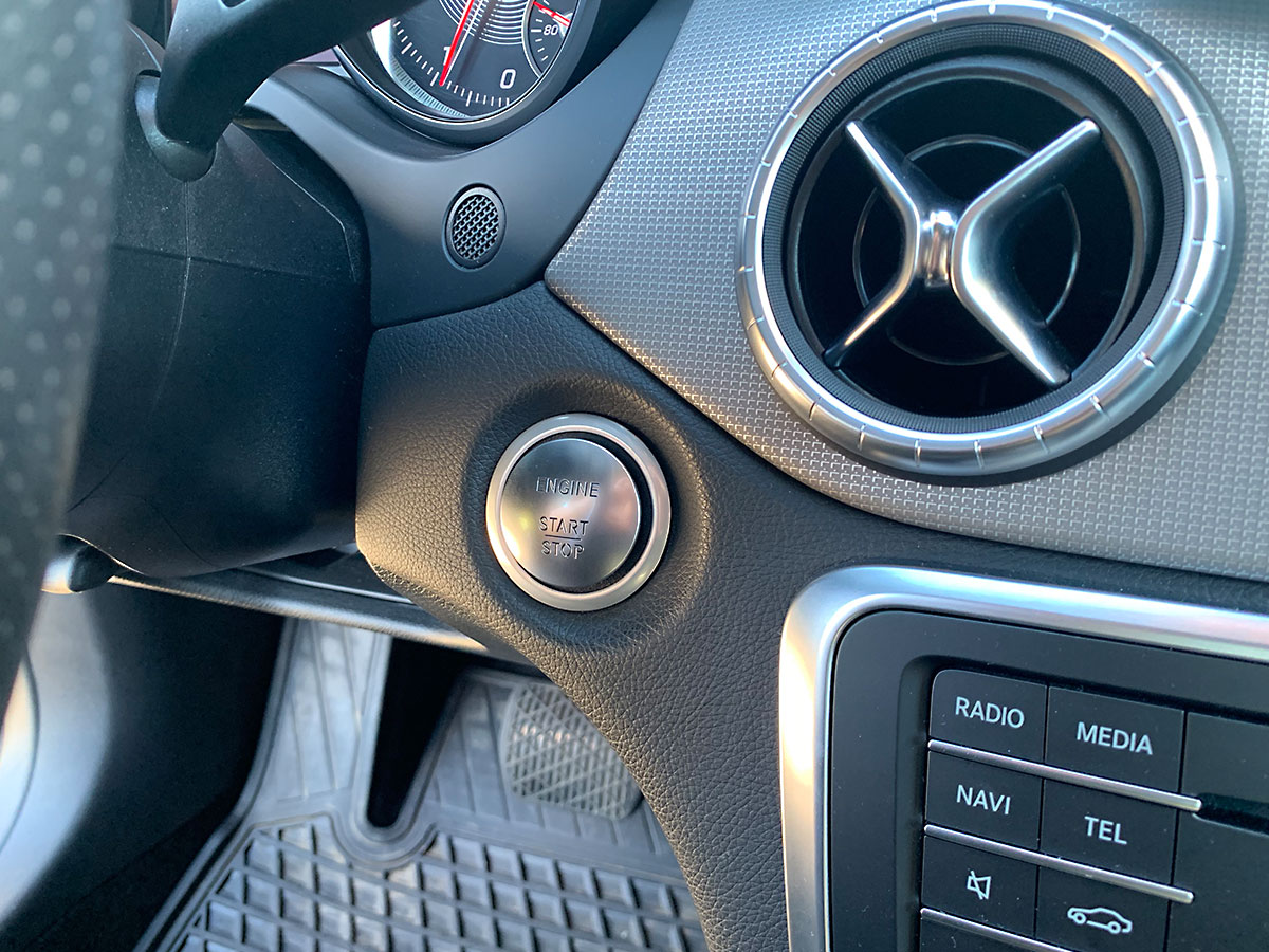 Mercedes CLA 200 Sensation bouton Keyless