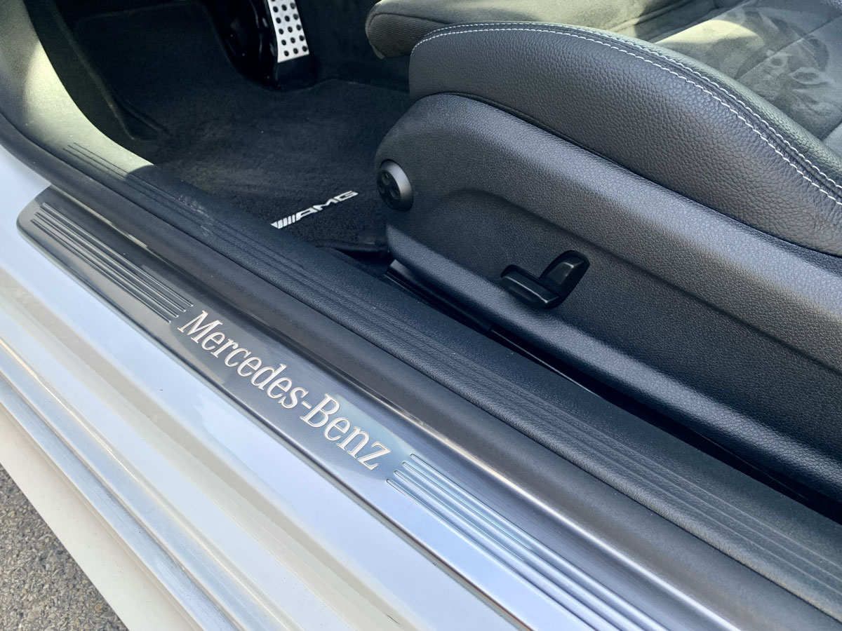 Mercedes Classe E coupé 350d AMG 4Matic 9G-Tronic seuil de porte