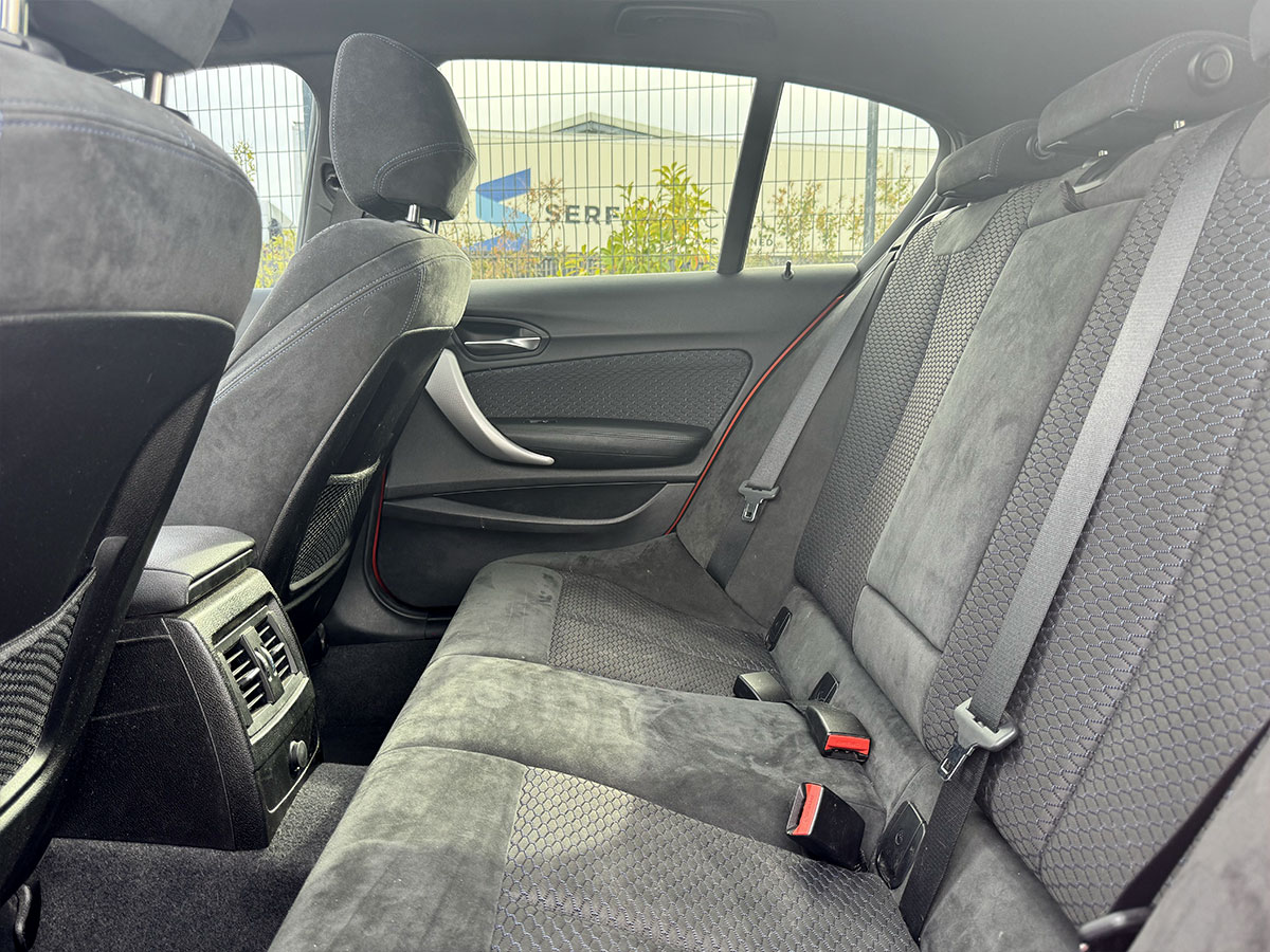 BMW M135i F20 intérieur places arrieres